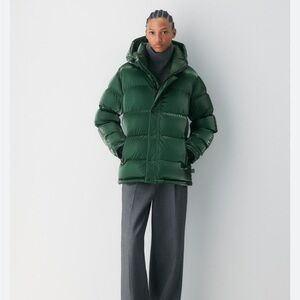 Women's Green super puff never worn with tags